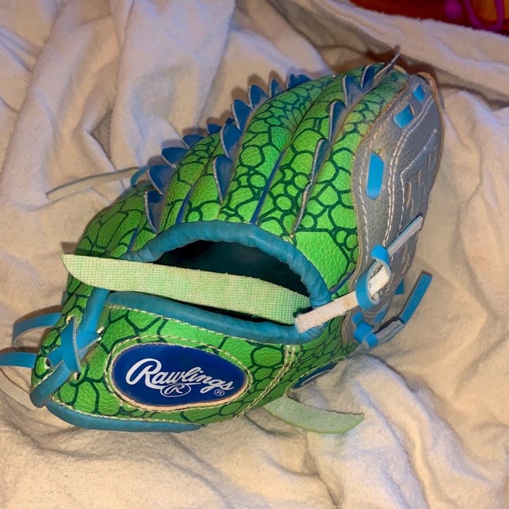 Rawlings Youth baseball glove